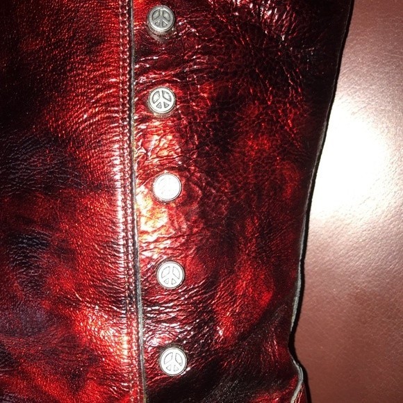 Donald J Pliner Peace Couture Collection - Picture 8 of 14